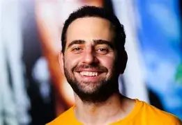 Daniel Geneen, stand-up comedian